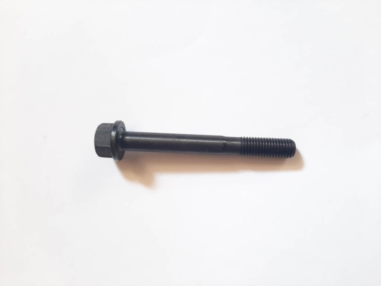 Yanmar 3TNE74 болты ГБЦ